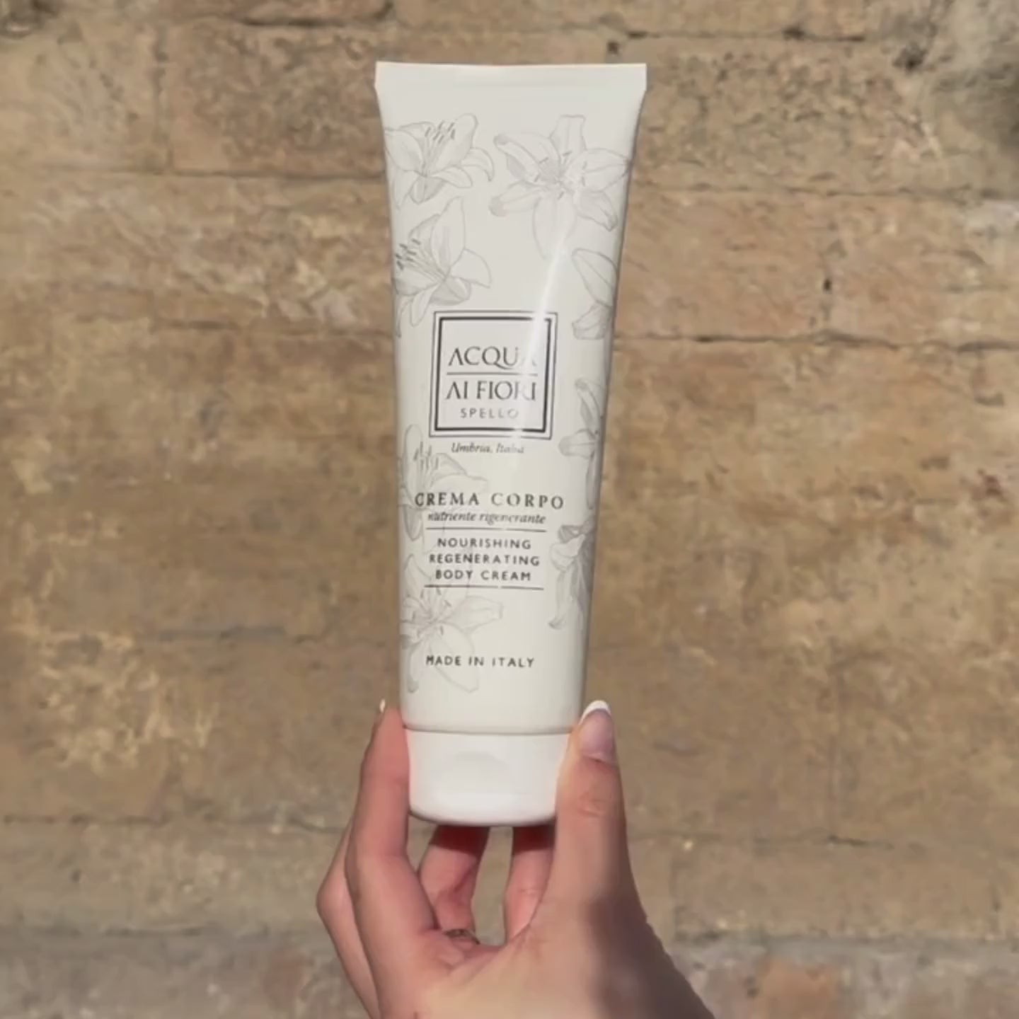 Video Crema corpo Acqua ai Fiori