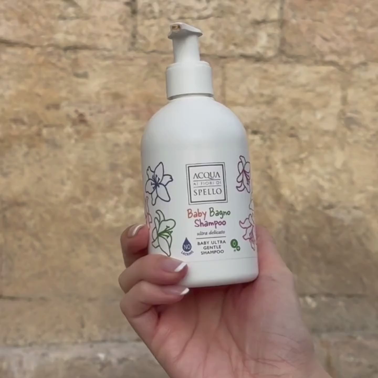 Video Piccoli Fiori Acqua ai Fiori